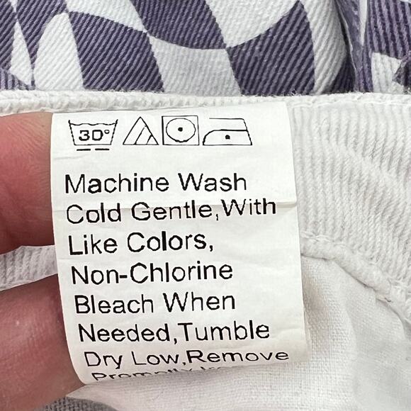 Lavender & White Geometric Abstract Print Wide Leg High Rise Flared Jeans NWOT L - Picture 8 of 8